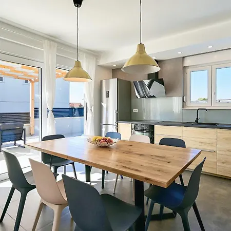 Lumaka Sun שיבניק